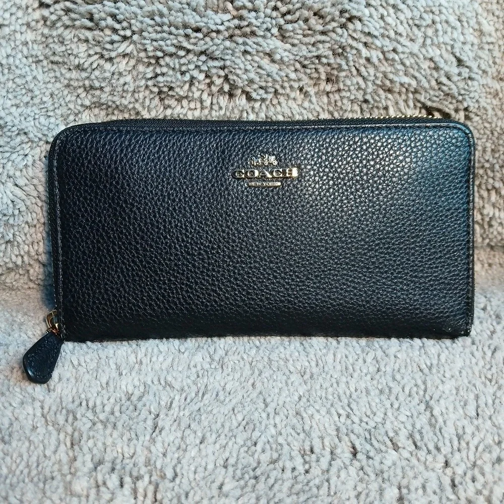 Authentic Coach Black Pebbled Leather Zip Around Long Wallet Gold  Tone Hardware